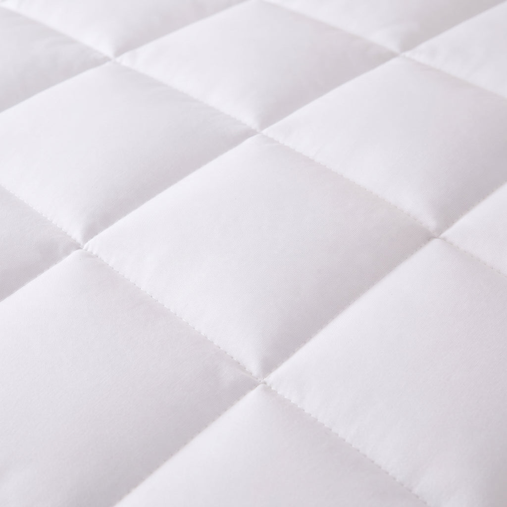 Signature Diamond Quilt